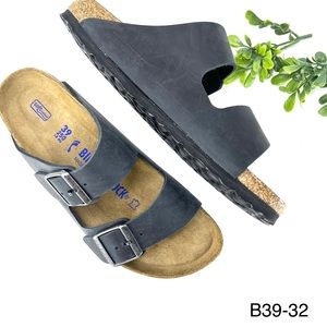 NWOT Arizona Soft Footbed Sandal (B39-32) by Birkenstock